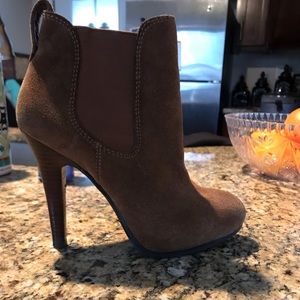 Jessica Simpson ankle boots